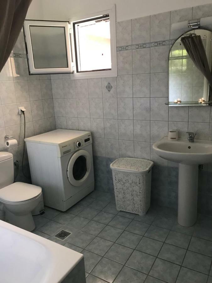 Cosy 3bedroom Διαμέρισμα *